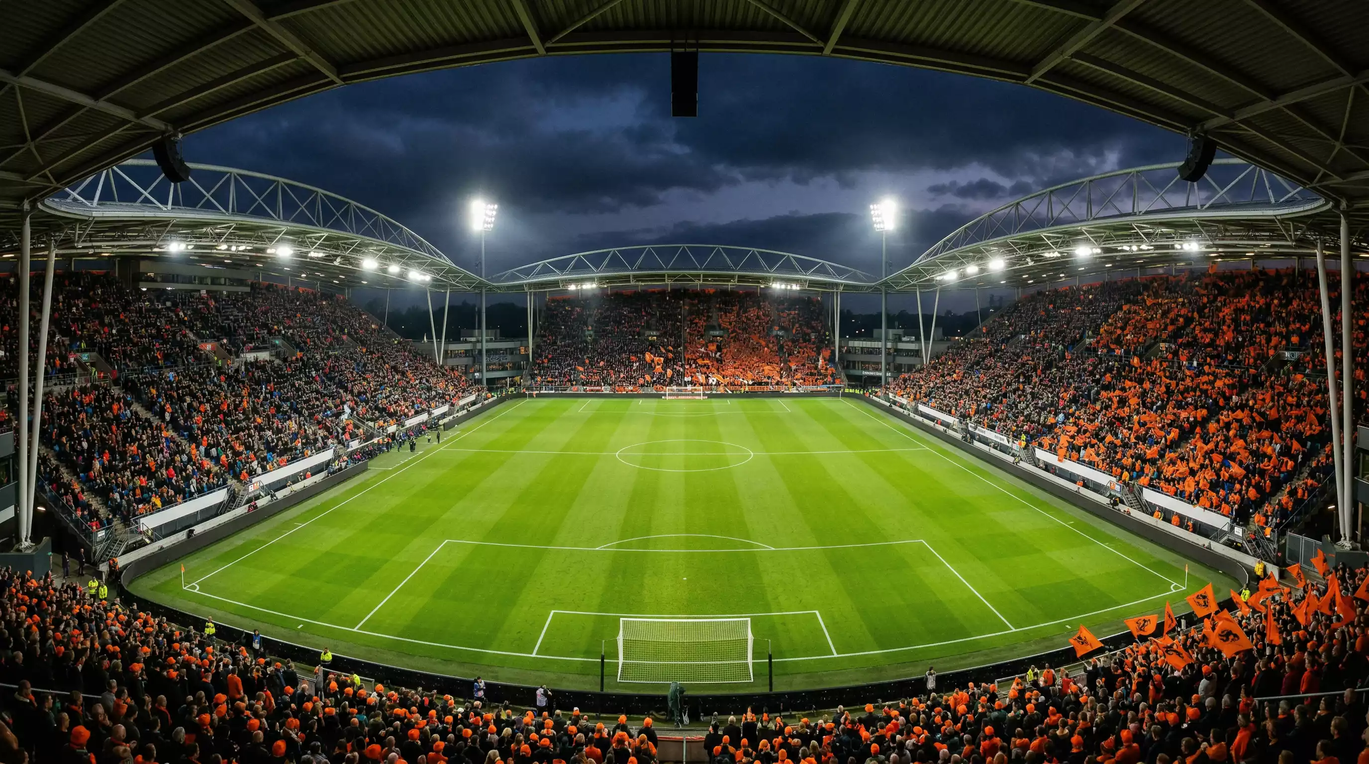 Eredivisie voetbalwedstrijd in een vol stadion